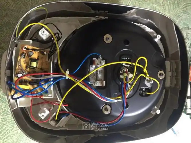 苏泊尔cfxb40fc826-75电饭煲维修