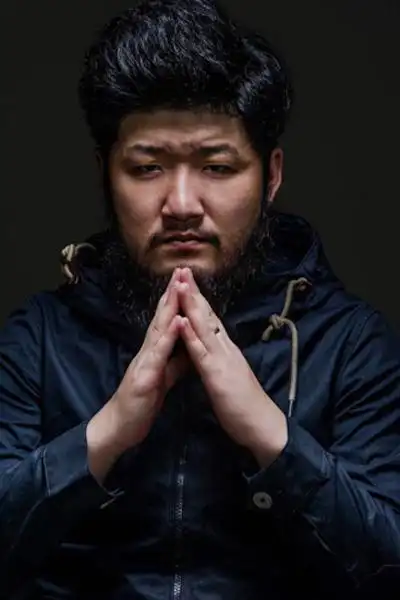 苏立生苏立生的胡子给大家留下深刻印象随着《中国新歌声》那英五强