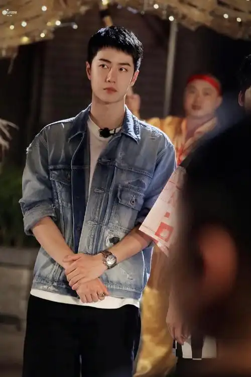 2021王一博《天天向上》录制_图片_视频集锦-爱豆app