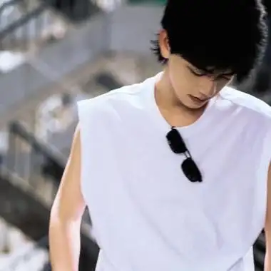 帅气男生头像高清大图阳光男生酷酷的真人时尚头像大全