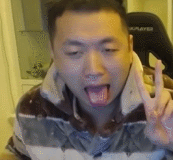 药水哥做鬼脸 gif