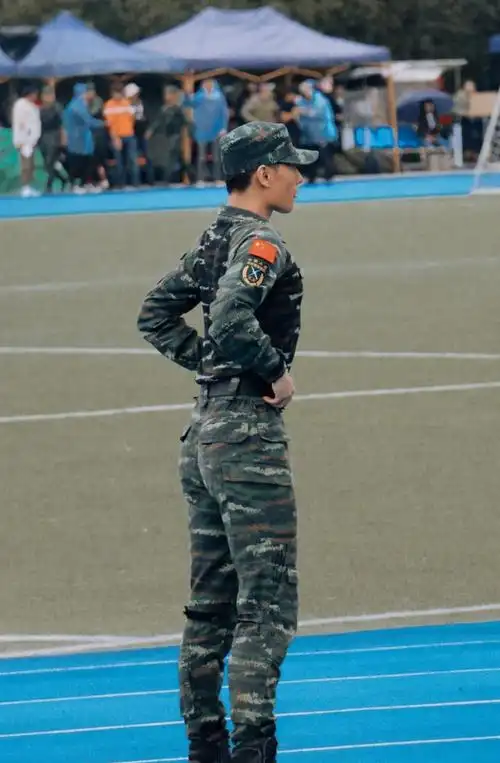 杨洋军装特战荣耀剧照帅气十足图来自网络