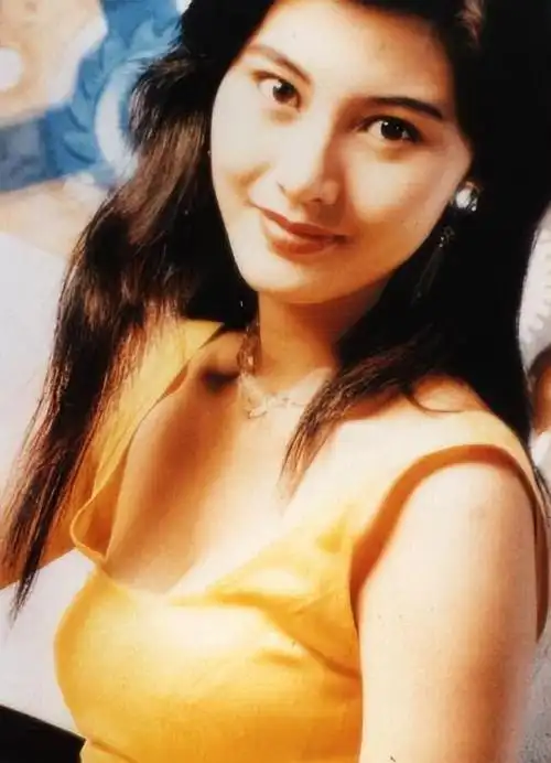 网友偶遇李嘉欣真的好美美中不足的就是个子没那么高吧