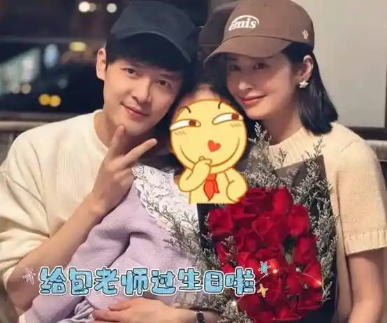 颖儿带女儿为付辛博庆生一家三口甜蜜合影好有爱