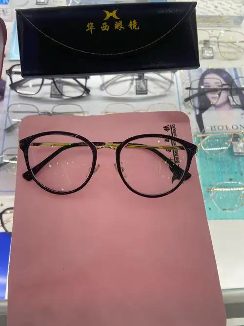 华西眼镜(德阳吾悦广场店)