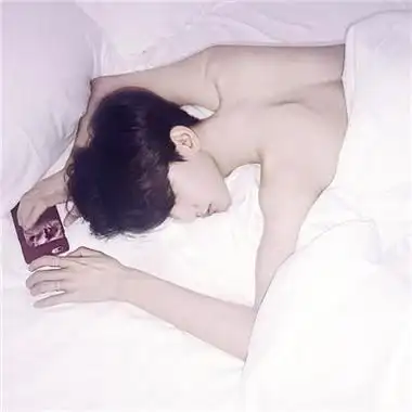 qq头像男生骚气性感图片高清头像