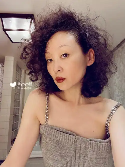 49岁老阿姨烫短发整一周了新头三天丑