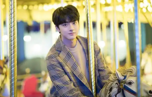 娱乐圈里身高一米九左右的十八位男明星,你都认识?_zzd_学生时代