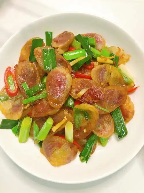 挑战365道家常菜不重样的第5天60炒腊肠