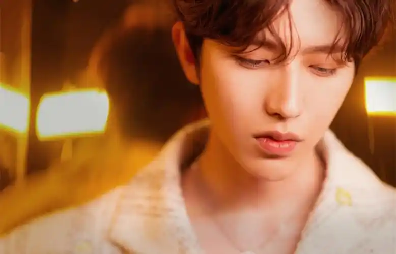 超帅蔡徐坤最新壁纸_情人节的帅气偶像