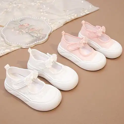 客女童小白鞋儿童帆布鞋夏季2024新款校园演出白色运动布鞋学生女孩