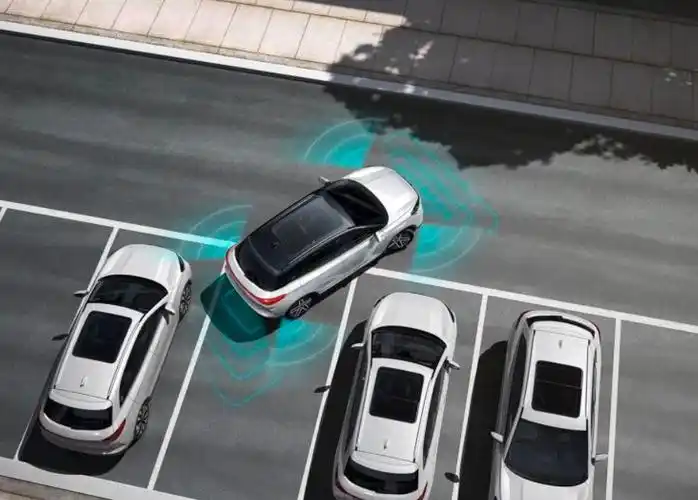 关乎万千车主,一文读懂超声波雷达,4个问答告诉你它有什么用?