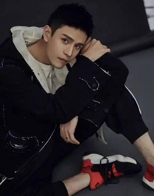 《覆流年》经超,多次饰演爱而不得的男二,以演技出圈_实力_印象_孟绪