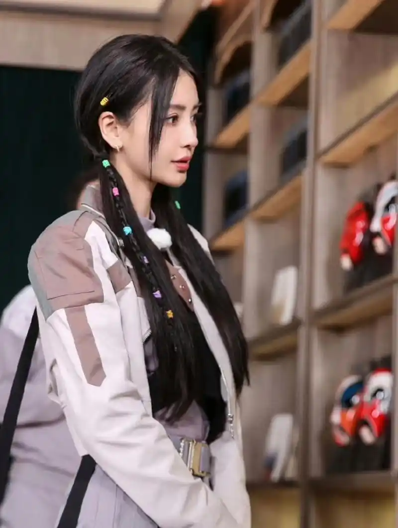 angelababy奔跑吧第十一季马上开播,录制现场的她还是