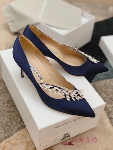 代购manolo blahnik/mb女鞋婚鞋麦穗钻扣绸缎面高跟鞋细跟单鞋女