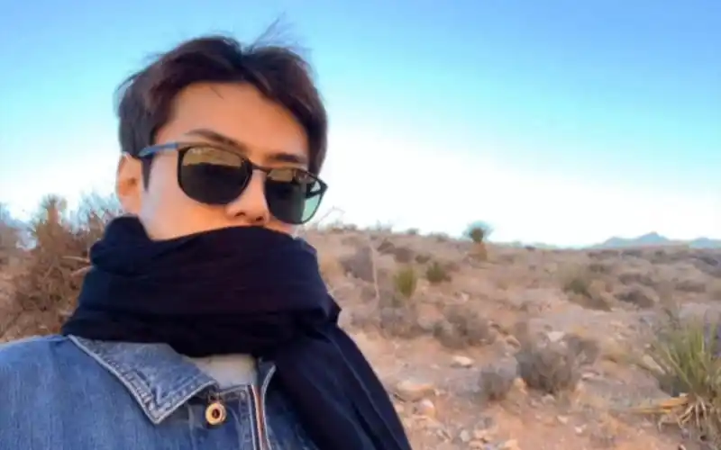 【吴世勋】昏昏的自拍分享