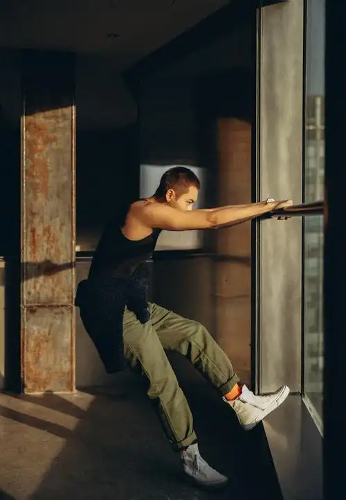 陈伟霆肌肉型男帅气写真图片39