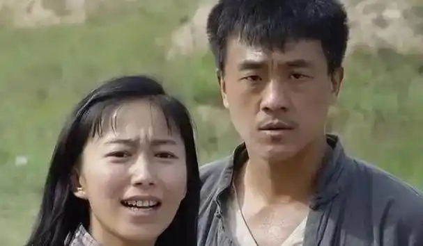 24年后再看何冰,才明白一顿饭就把老婆娶回家,到底有多幸运