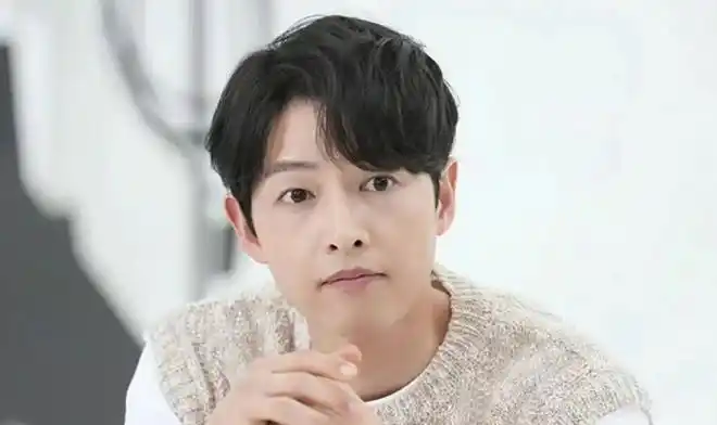 宋仲基新剧《财阀家的小儿子》发布海报 11月18日播出