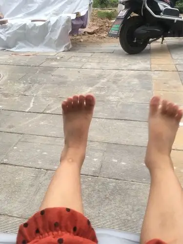 小宝贝的臭脚丫子