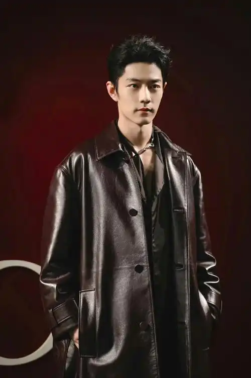 肖战ins##肖战米兰时装周##肖战文淇身高差