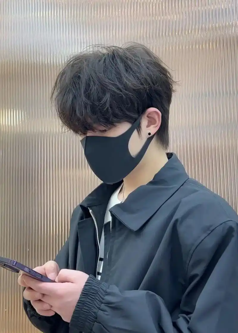 成都发型设计 #成都理发哪里好 #氛围感帅哥 #男生发型 #束状纹理烫