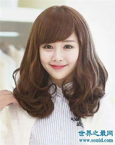 头发多的女生适合什么发型 不同脸型怎么做发型