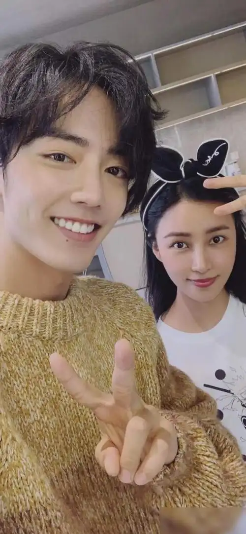 肖战合影陈漫引热议作为摄影一姐的她人生拉风到飞起