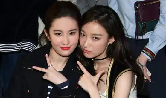 合照高手刘亦菲竟被她碾压,神仙姐姐:丑丑更健康_态度_景甜_流量