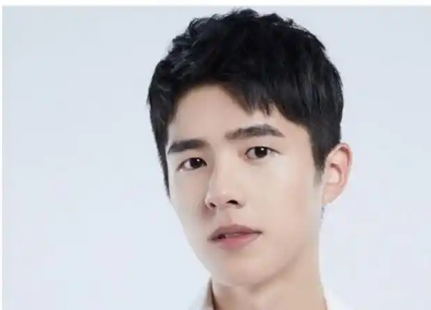 年轻男生偏分刘海短发发型设计好看刘海短发不挑脸型