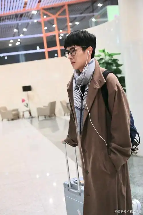 周冬雨刘昊然疑似分手?娱乐圈的恋情真真假假