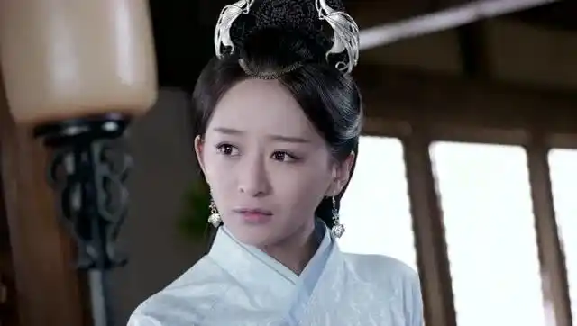 《烈火如歌》莹衣说出了战枫的秘密,如歌无法接受这事实