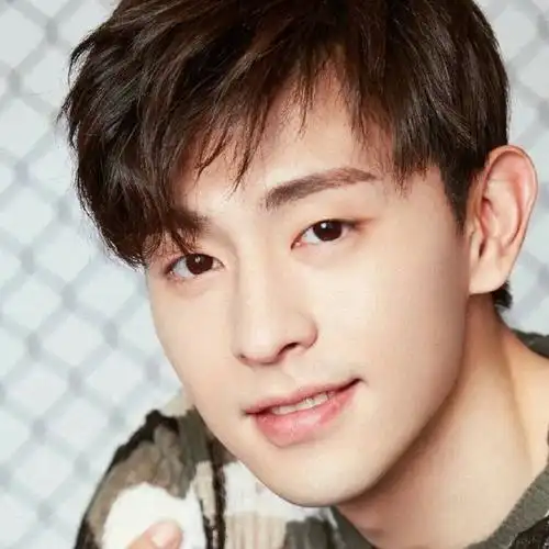 邓伦头像/爱豆头像/男头像/自截/图源微博/by诗洛落/小落头像库q31