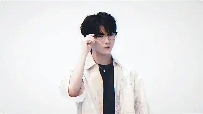 得了一种看到马嘉祺戴眼镜就会腿软的病02#和马嘉祺点亮微博之夜