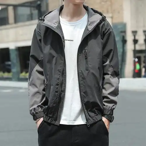 春秋男士外套连帽休闲韩版潮流宽松男装上衣2020新款青年帅气夹克