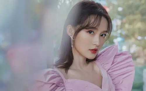 李沁香芋紫俏丽高清桌面壁纸_大陆明星_壁纸下载_美桌网