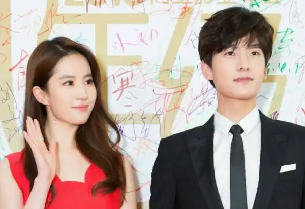 刘亦菲跟杨洋被曝领证是怎么回事?