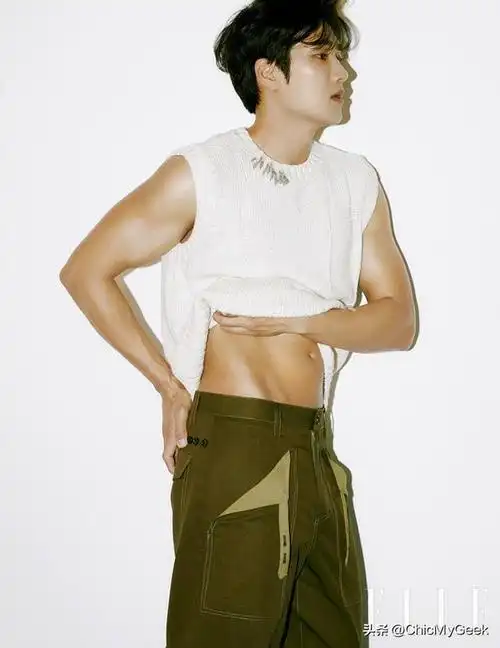 李钟硕,池昌旭,宋江都是肩膀流氓!10位太平洋肩韩国男星|宅男部落