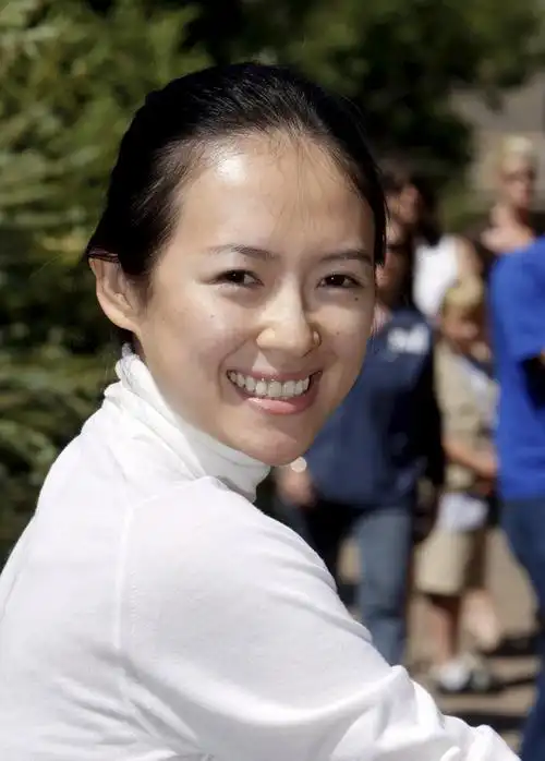 章子怡不化妆什么样