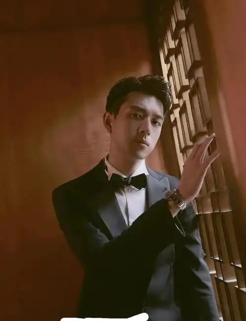 男艺人排名,李现15,邓为12,张艺兴第6,酷盖第2|乐器|女明星_网易订阅