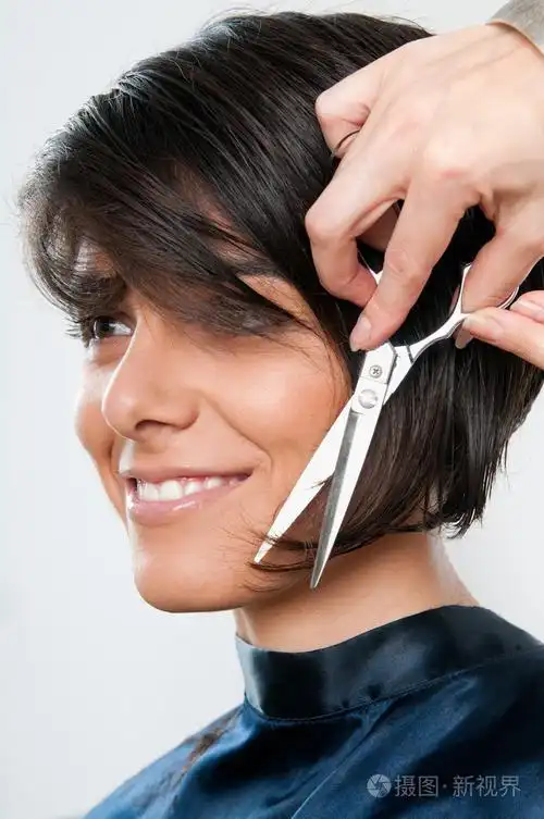 剪头发