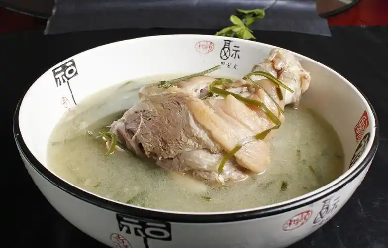 每日推荐六道美味炒菜:海带炖肘子