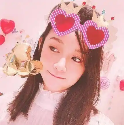 张子萱深夜晒自拍照,"暗示"的实在是太明显,陈赫能否hold住?