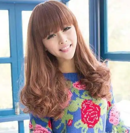 很是漂亮好看的齐刘海发型,相信你会喜欢的!