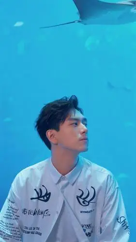 李现休闲衬衣帅气写真,高清图片,手机锁屏桌面-壁纸族