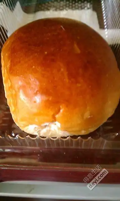 还记得小时候,学校小卖部的牛角面包么?喜欢那个奶油吗?