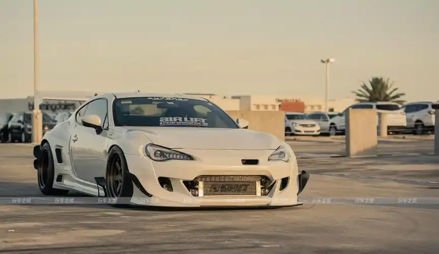 丰田86改装火箭兔包围,宽体加持!