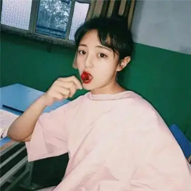 小编收集整理出来,如果你不想用一些看起来就很像网图的照片作为头像