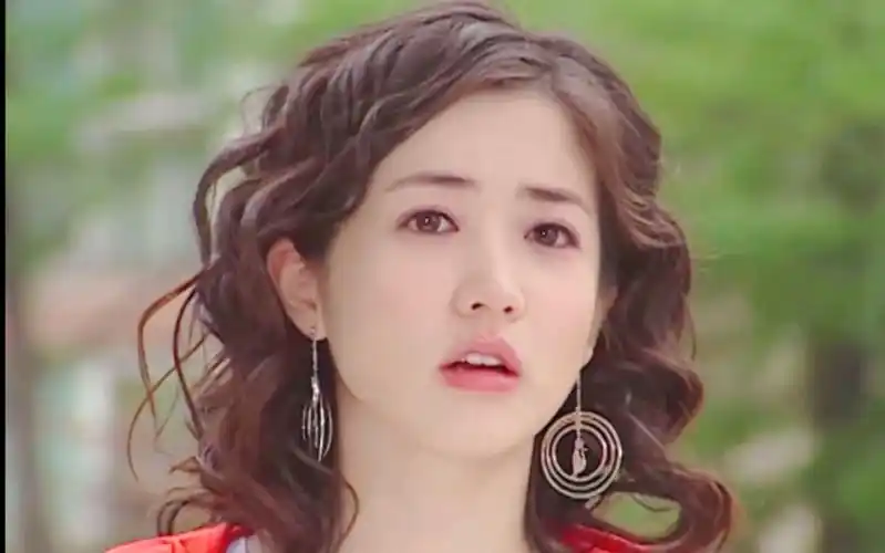 【崔贞媛&罗美七】是谁家的漂亮姐姐可甜可盐,泪眼涟涟,大珠小珠落