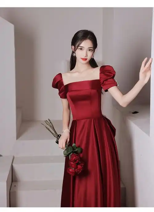 敬酒服新娘女2022新款结婚晚礼服酒红色订婚礼服在逃公主缎面显瘦